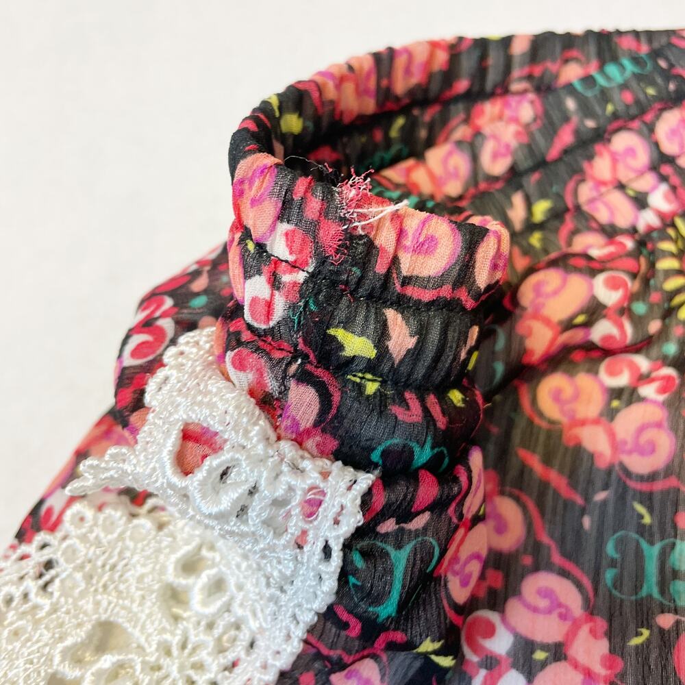 Lucy Love Boho Floral Pink Shorts Crochet Lace Trim Festival Small - Picture 5 of 9
